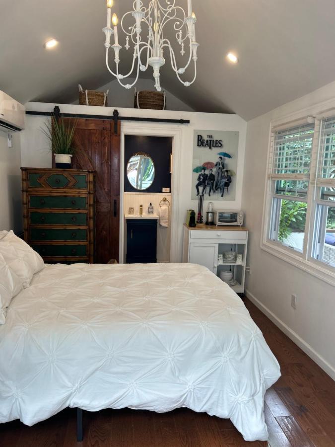 Adorable 1 Bedroom Cottage Нью-Йорк Экстерьер фото